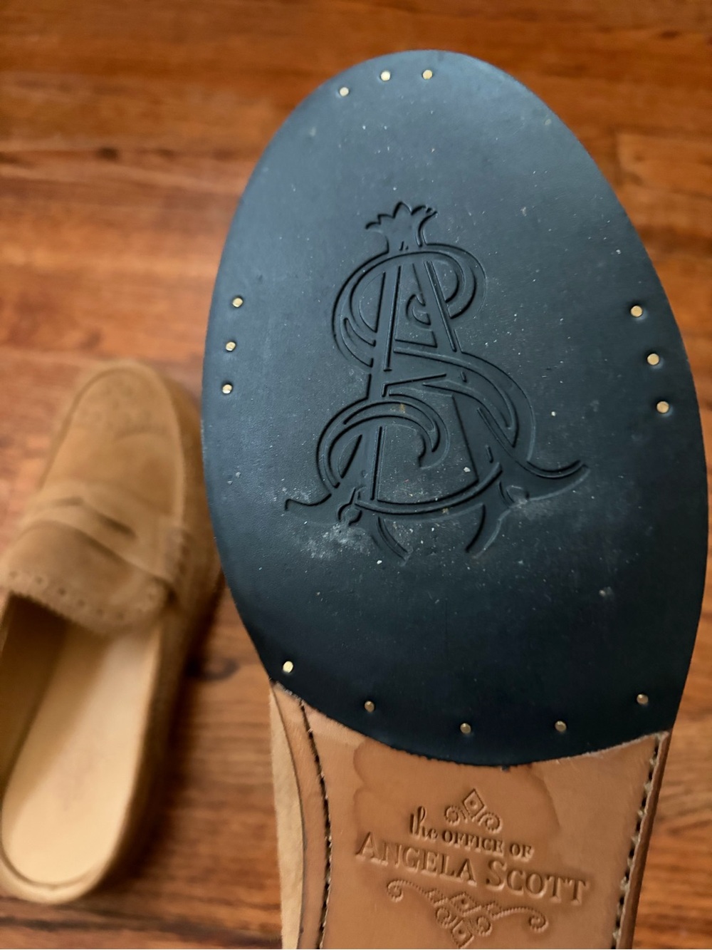 THE OFFICE OF ANGELA SCOTT Miss Emma Wingtip Mule Cognac Suede Tan Size 38 - Picture 13 of 15